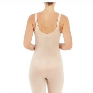 Spanx - invisible shaping - open bust - mid thigh bodysuit